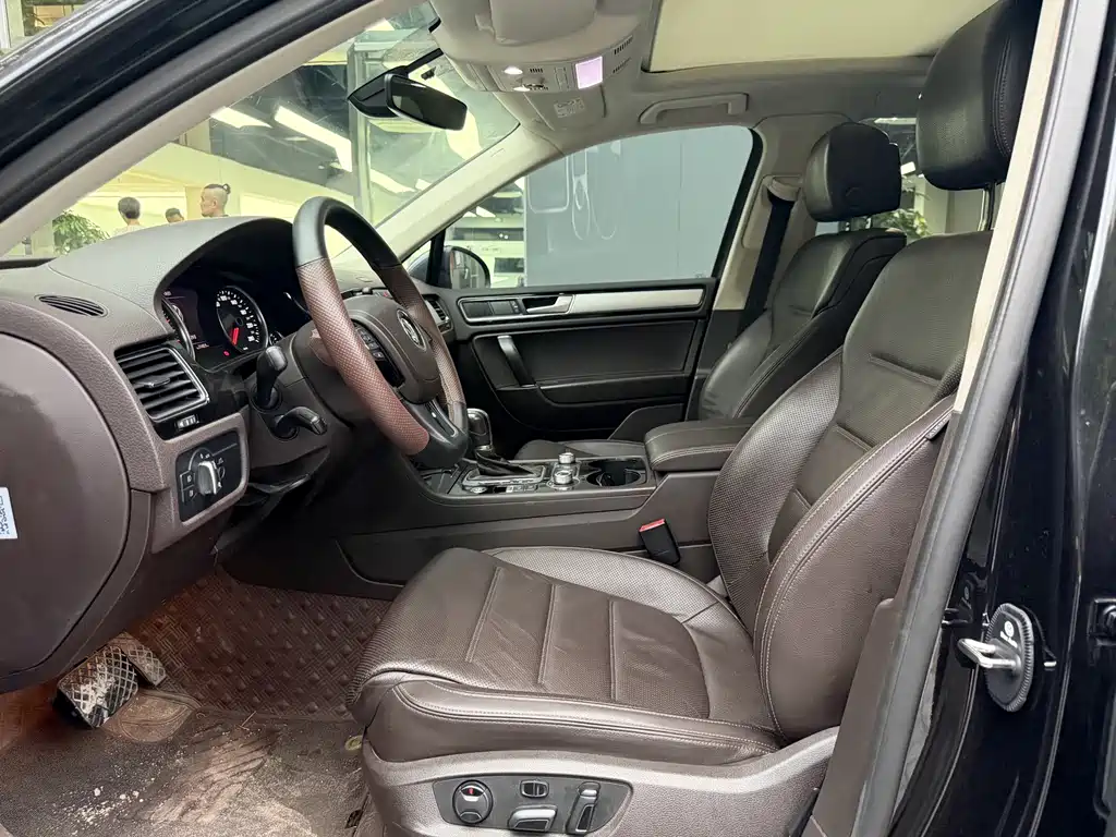 Volkswagen Touareg — миниатюра 10