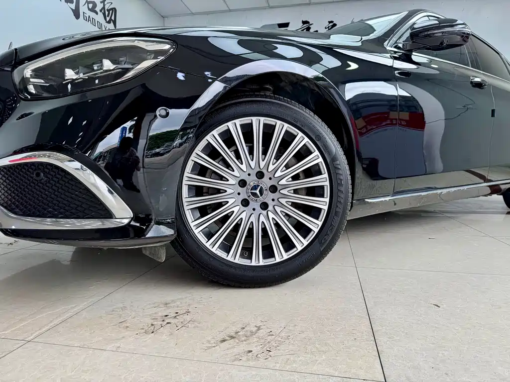 Mercedes-Benz E-Class — миниатюра 20