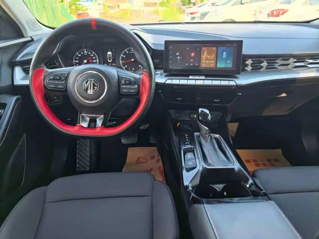 MG MG5 — миниатюра 4