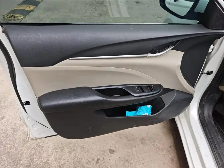 Buick Excelle 2018 15T DCT Elite V