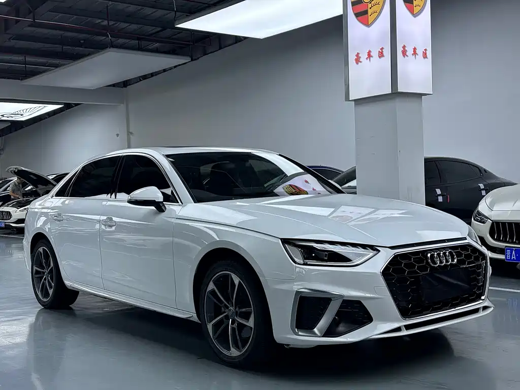 Audi A4L 2022 40 TFSI Fashion