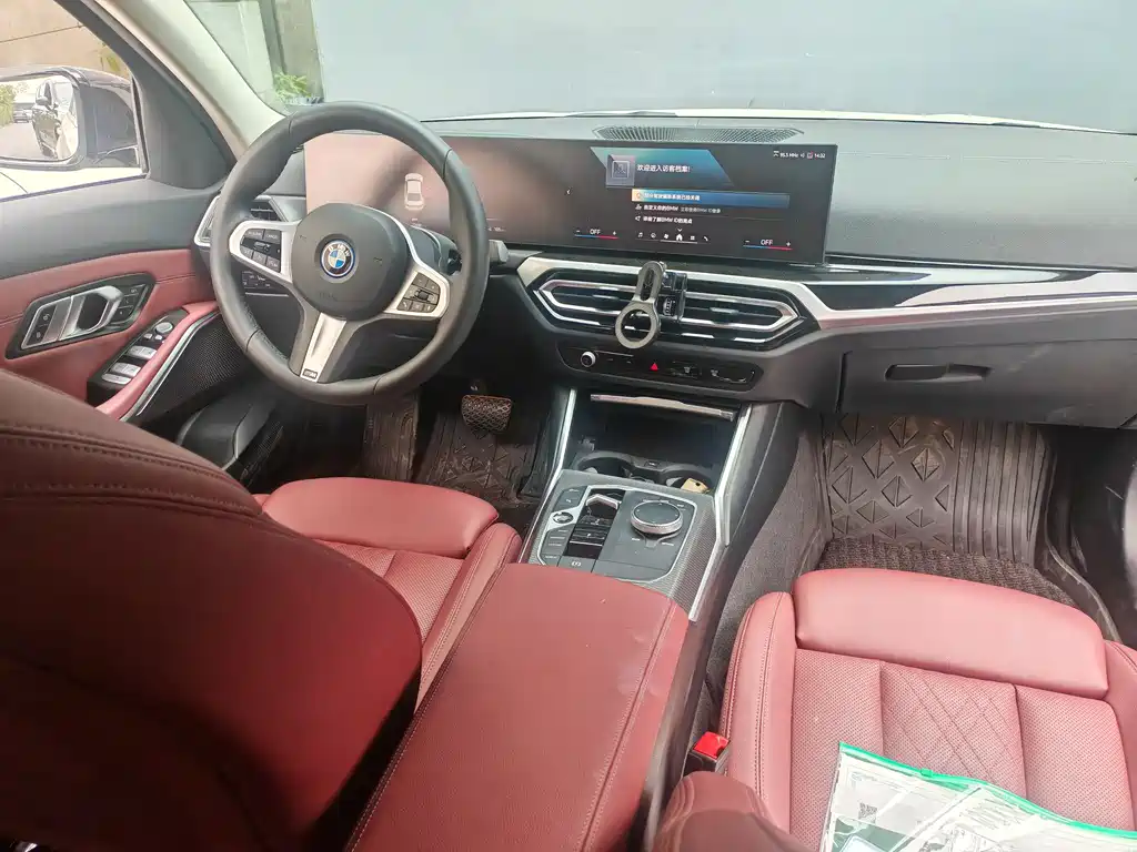 BMW i3 2024 eDrive 35 L