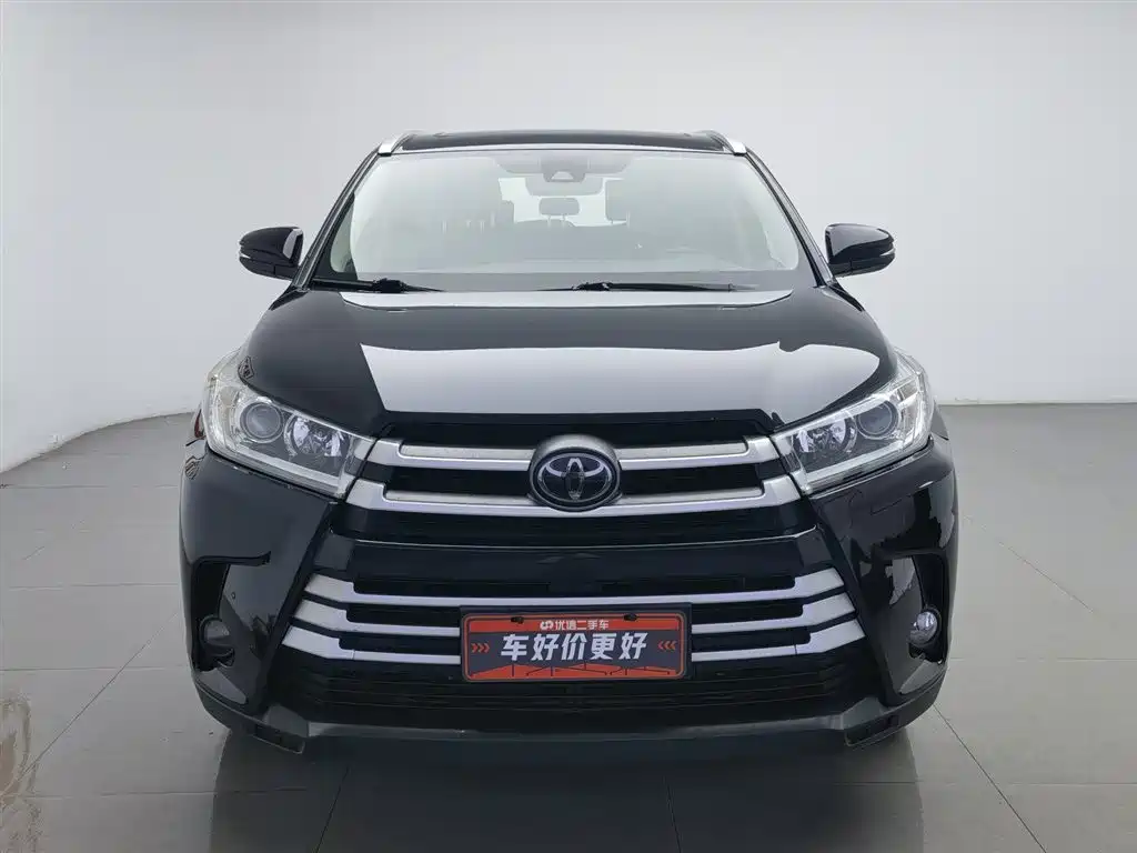 Toyota Highlander 2018 2.0T Luxury 7 мест V