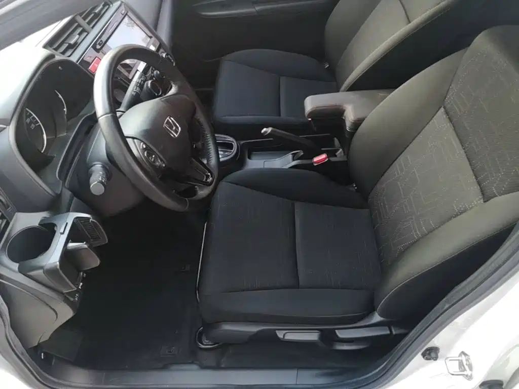Honda Fit — миниатюра 15