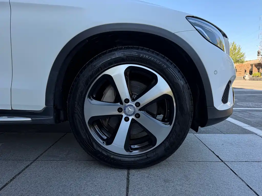 Mercedes-Benz GLC — миниатюра 8