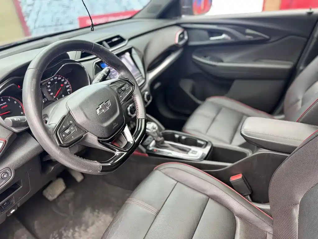 Chevrolet Tracker — миниатюра 10