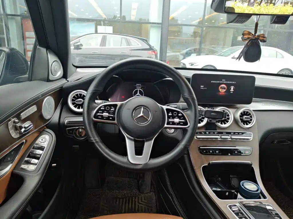 Mercedes-Benz GLC — миниатюра 15