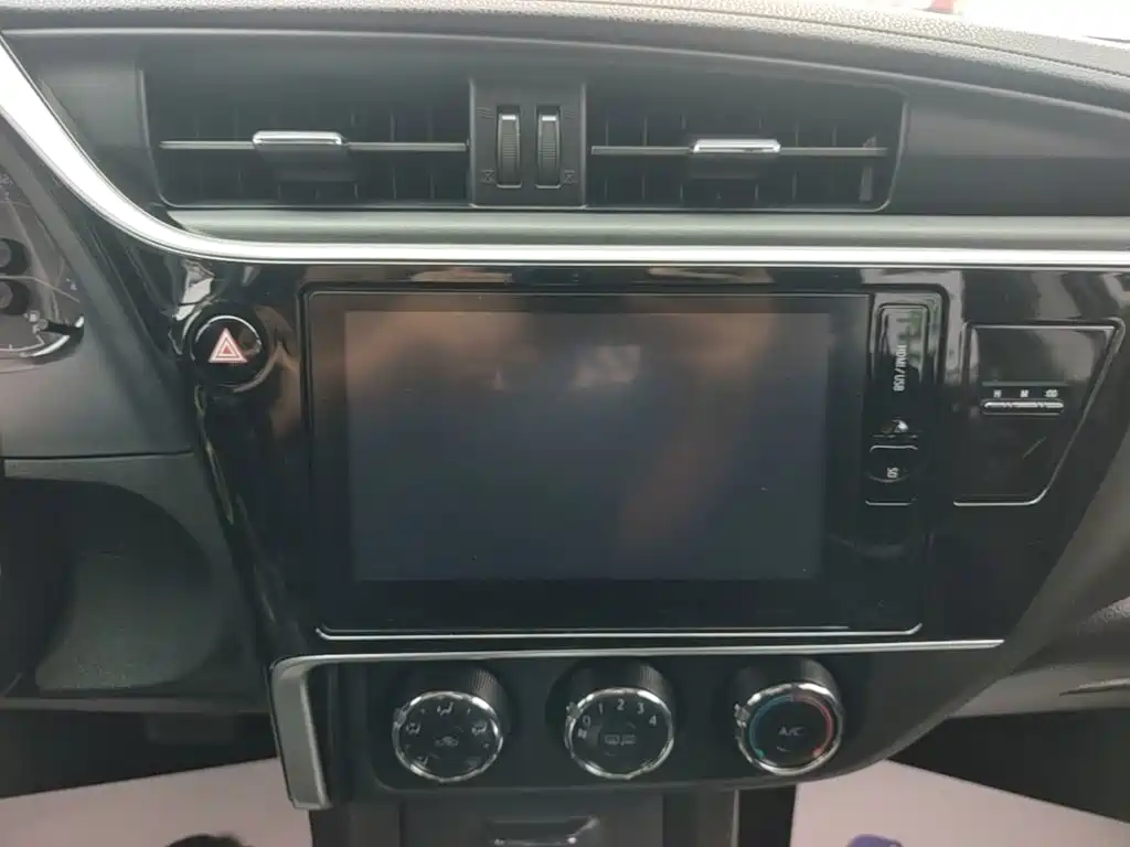 Toyota Corolla — миниатюра 13
