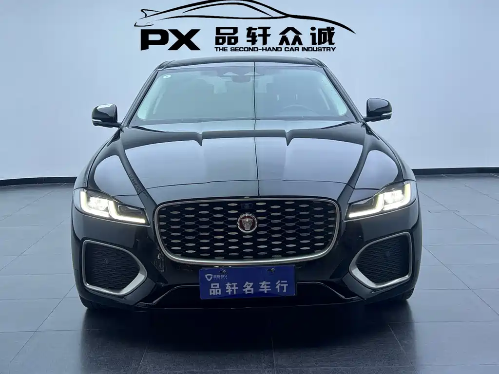 Jaguar XFL — миниатюра 2