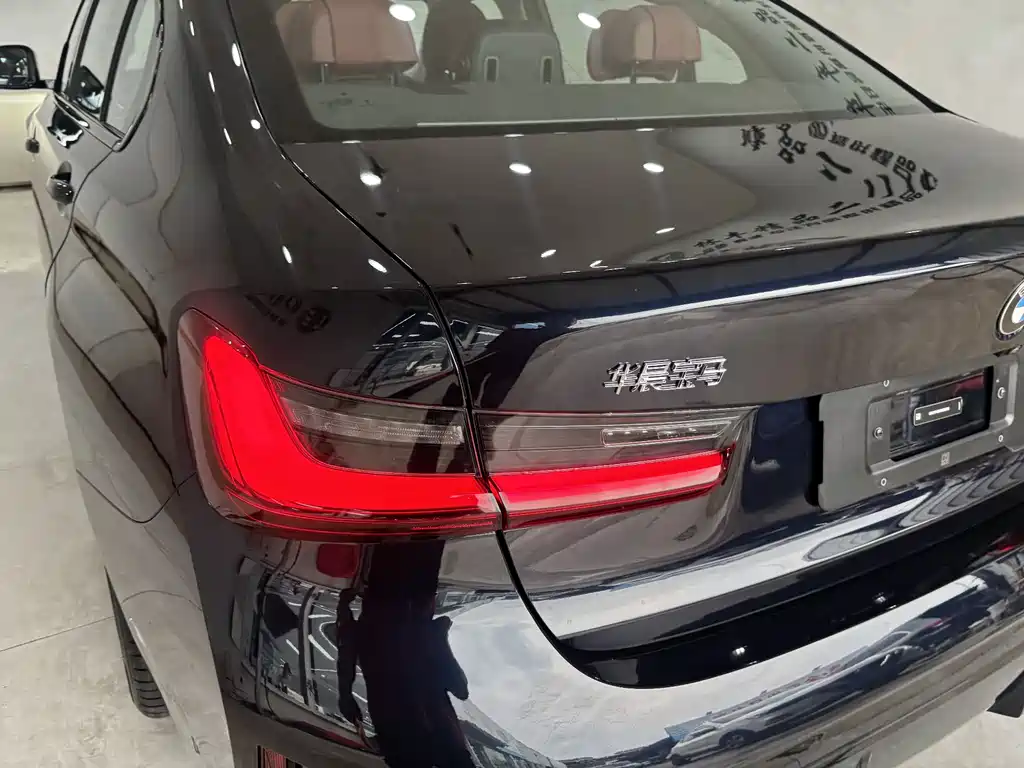 BMW 3 Series 3 2025 330Li M Sport