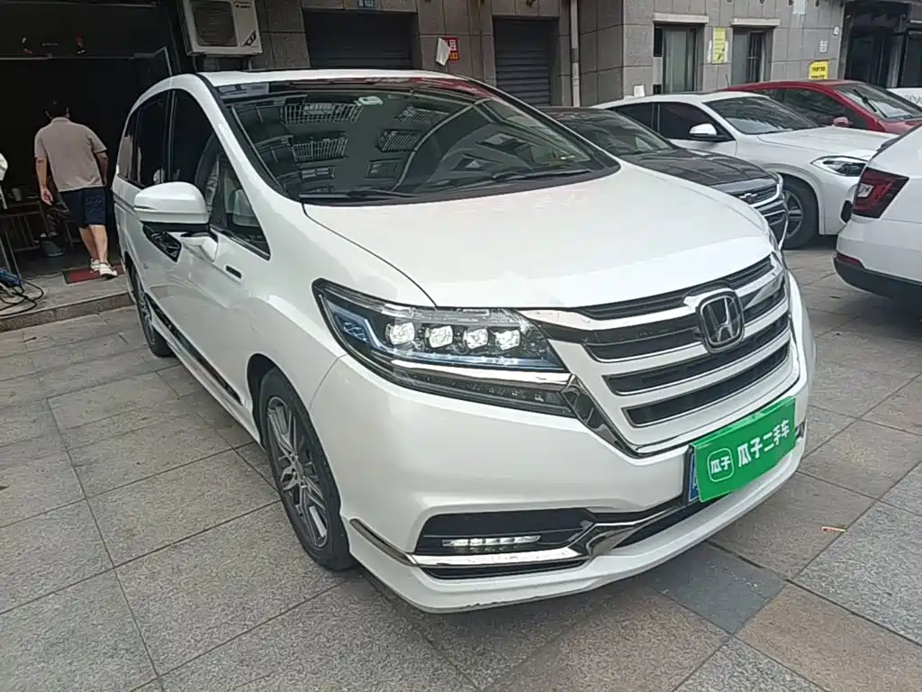 Honda Elysion 2019 2.0L Luxury
