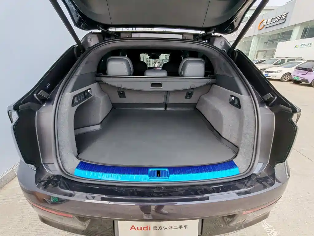 Audi E7X — миниатюра 12