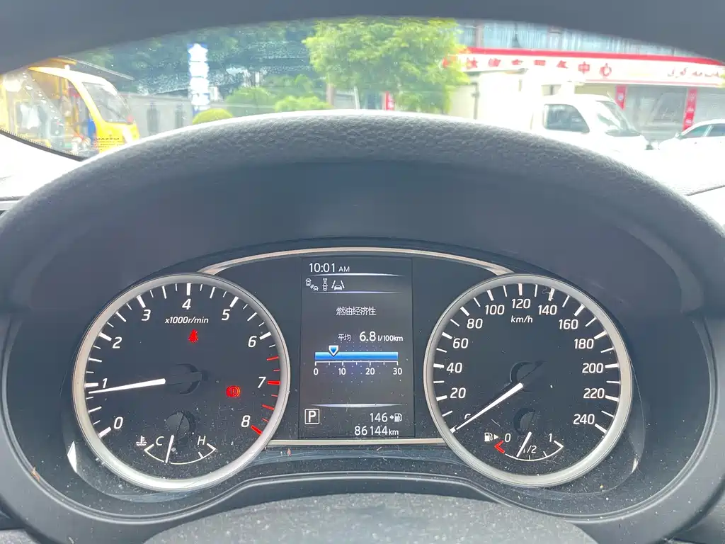 Nissan Tiida — миниатюра 13