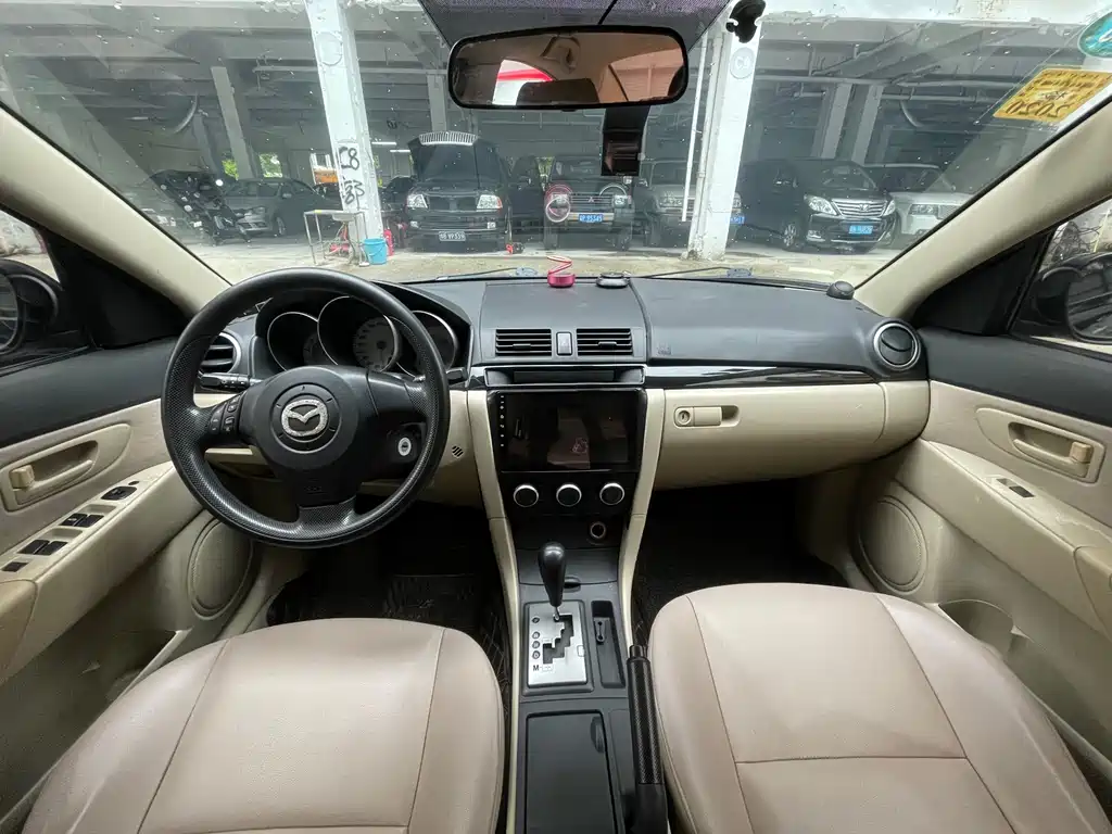 Mazda 3 — миниатюра 8