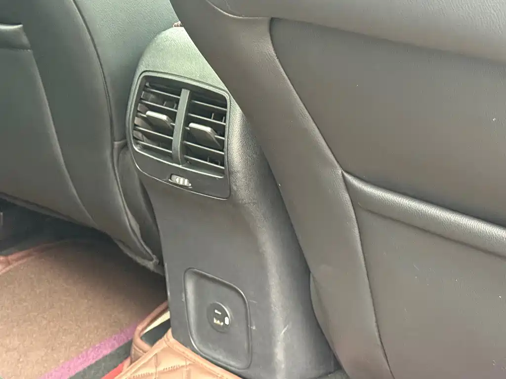 Ford Escape — миниатюра 16