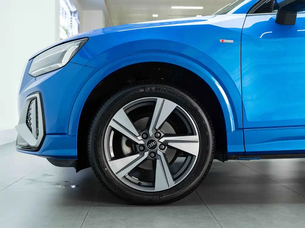 Audi Q2L — миниатюра 9
