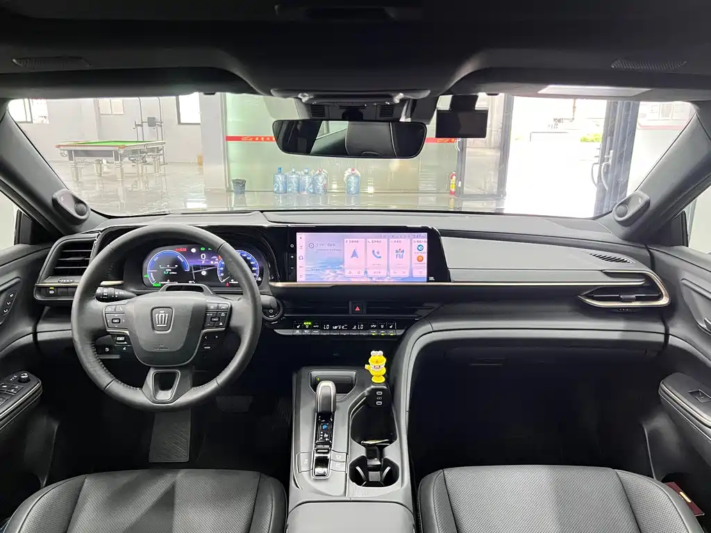 Toyota Crown SportCross — миниатюра 10
