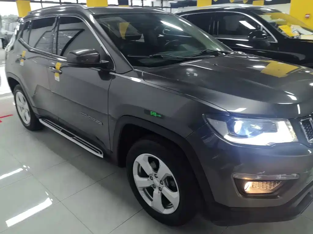 Jeep Compass — миниатюра 4