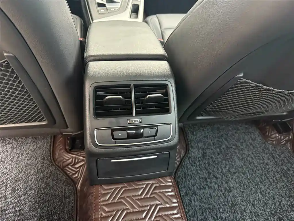 Audi A4L — миниатюра 6