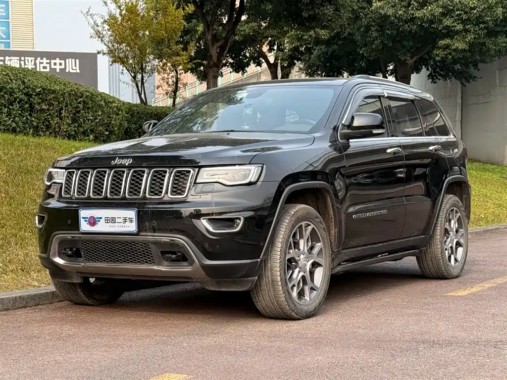 JEEP GRAND CHEROKEE