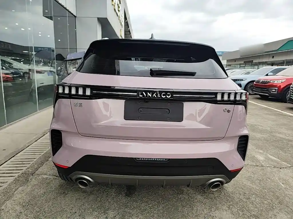 Lynk & Co 06 — миниатюра 6