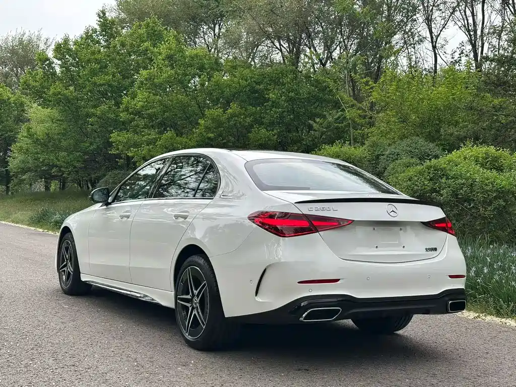 Mercedes-Benz C-Class — миниатюра 4