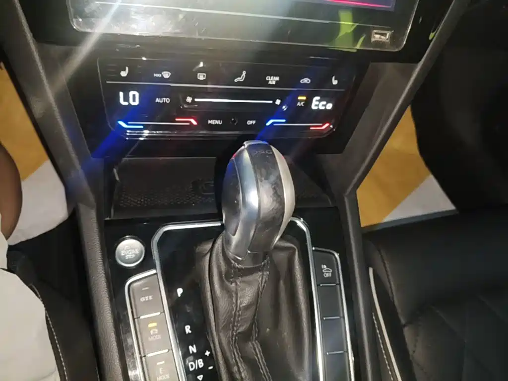 Volkswagen Magotan PHEV — миниатюра 14