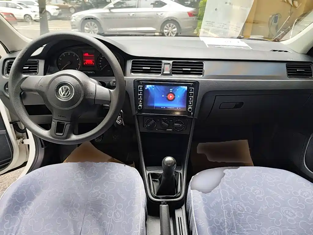 Volkswagen Santana — миниатюра 10
