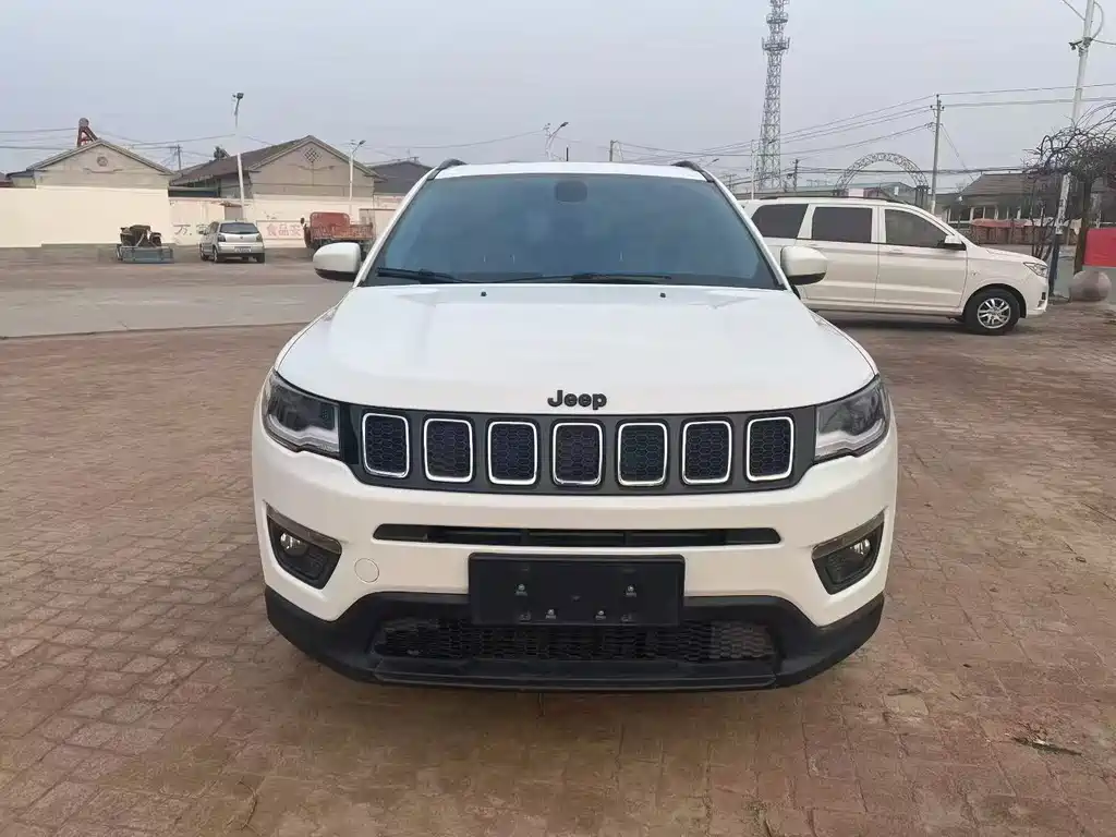 Jeep Compass — миниатюра 3