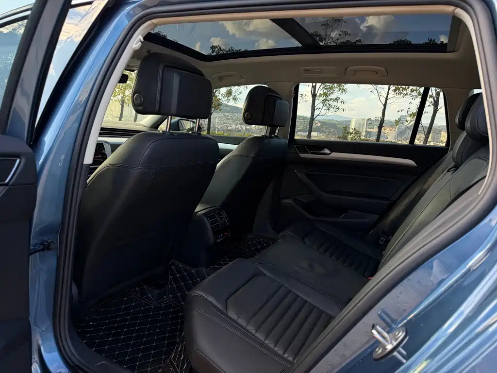 Volkswagen Viloran — миниатюра 9