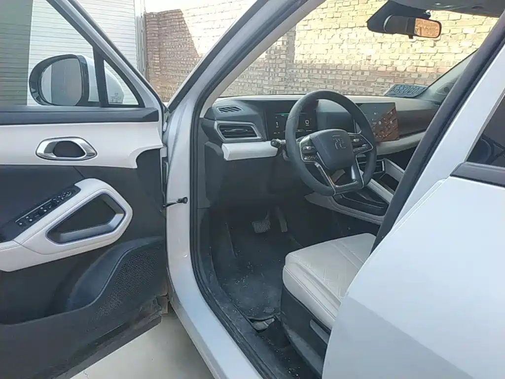 BYD Yuan UP — миниатюра 16