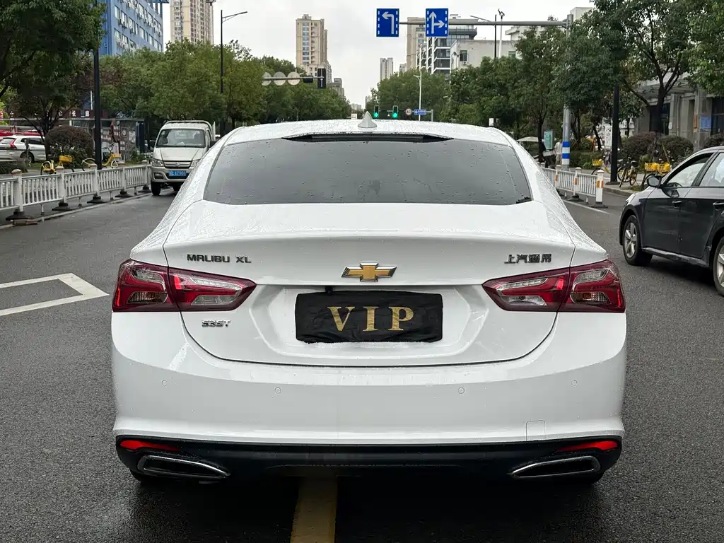 Chevrolet Malibu XL — миниатюра 8
