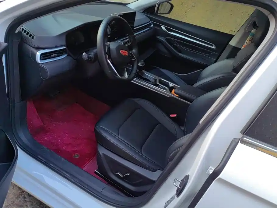 Geely Emgrand — миниатюра 9