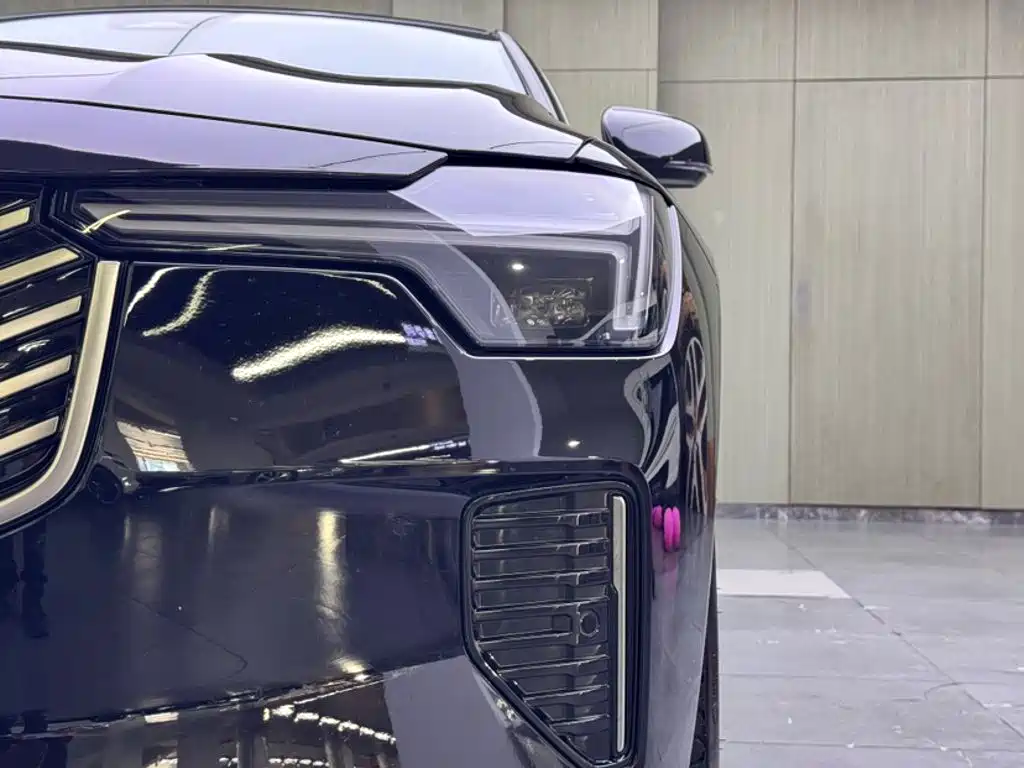 Volvo S90 — миниатюра 11