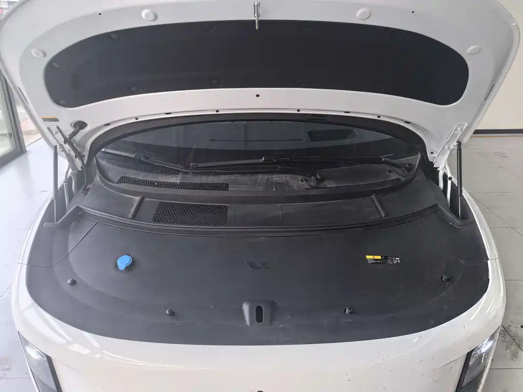 Li Auto i8 2025 Standard
