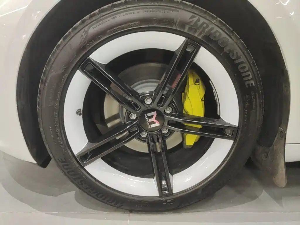 Tesla Model 3 — миниатюра 23
