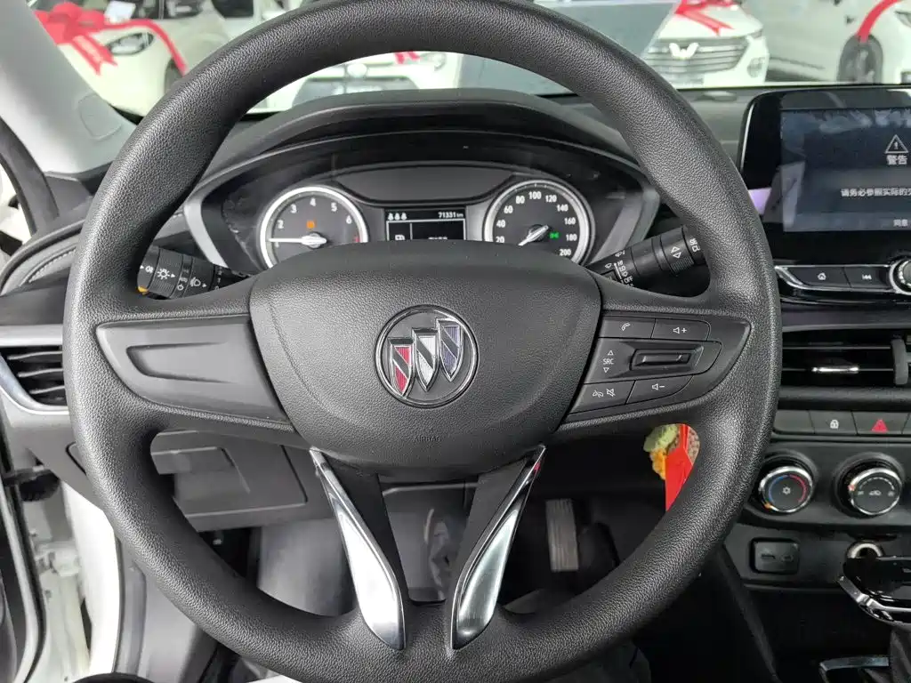 Buick Verano — миниатюра 3