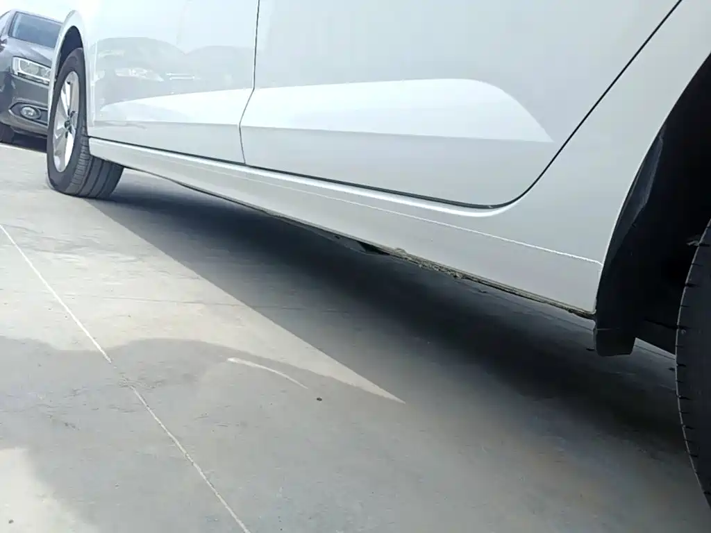 Volkswagen Polo — миниатюра 22