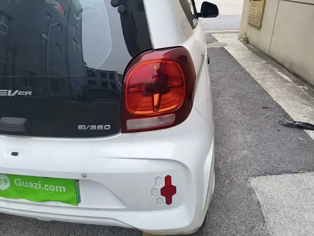 Roewe Clever — миниатюра 8