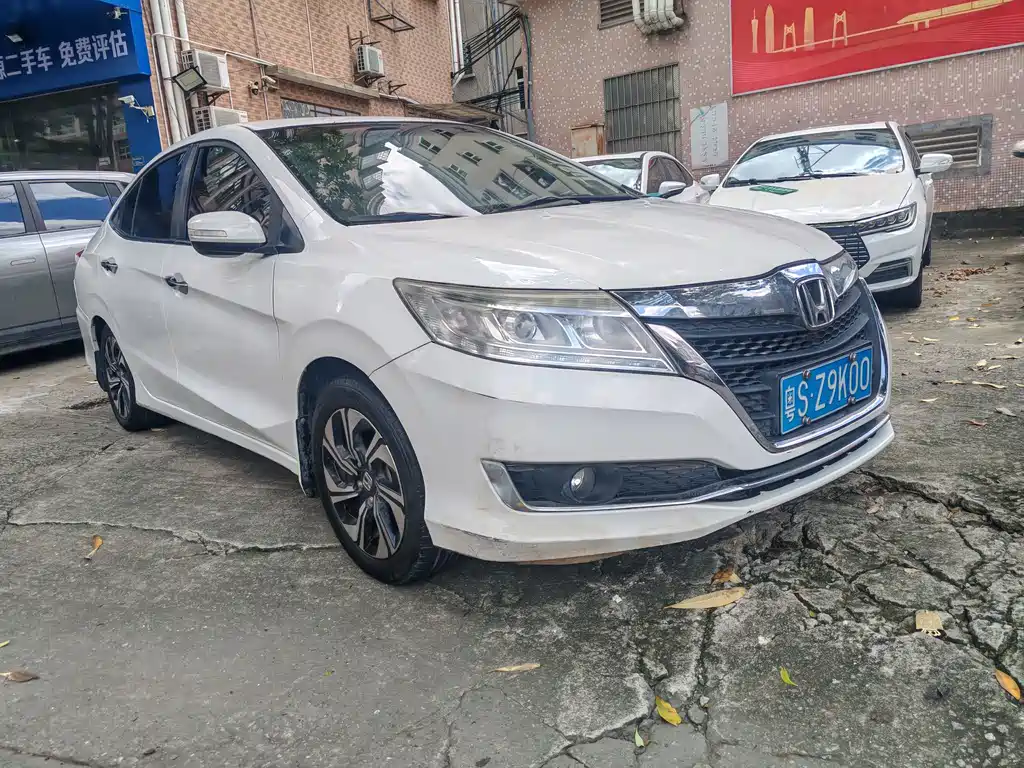 Honda Crider 2016 1.8L CVT Comfort