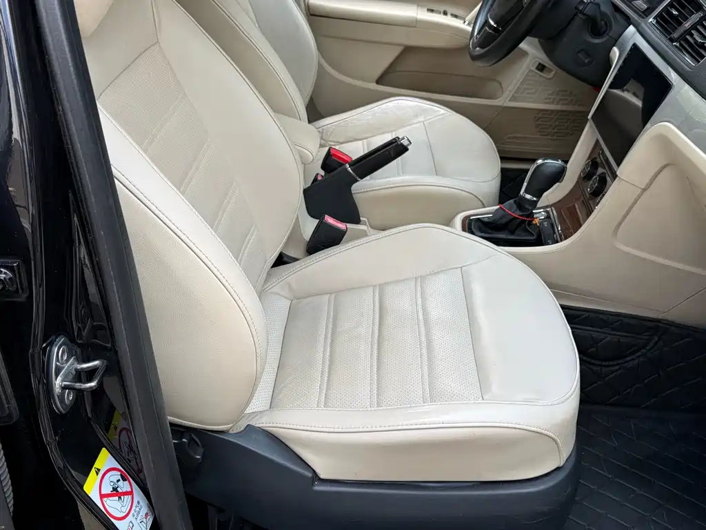 Volkswagen Lavida — миниатюра 8