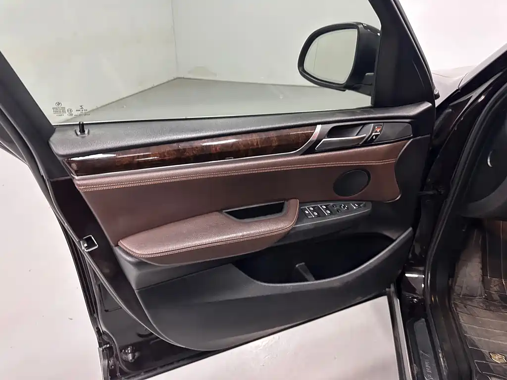 BMW X3 (Import) — миниатюра 20