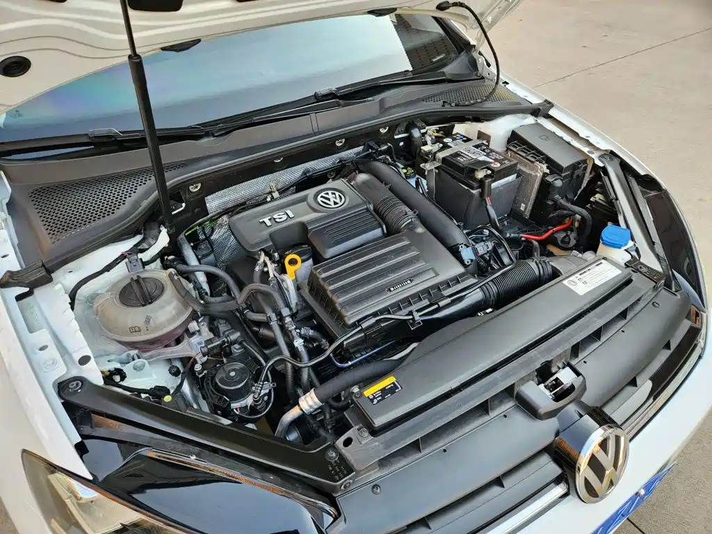 Volkswagen Golf — миниатюра 18