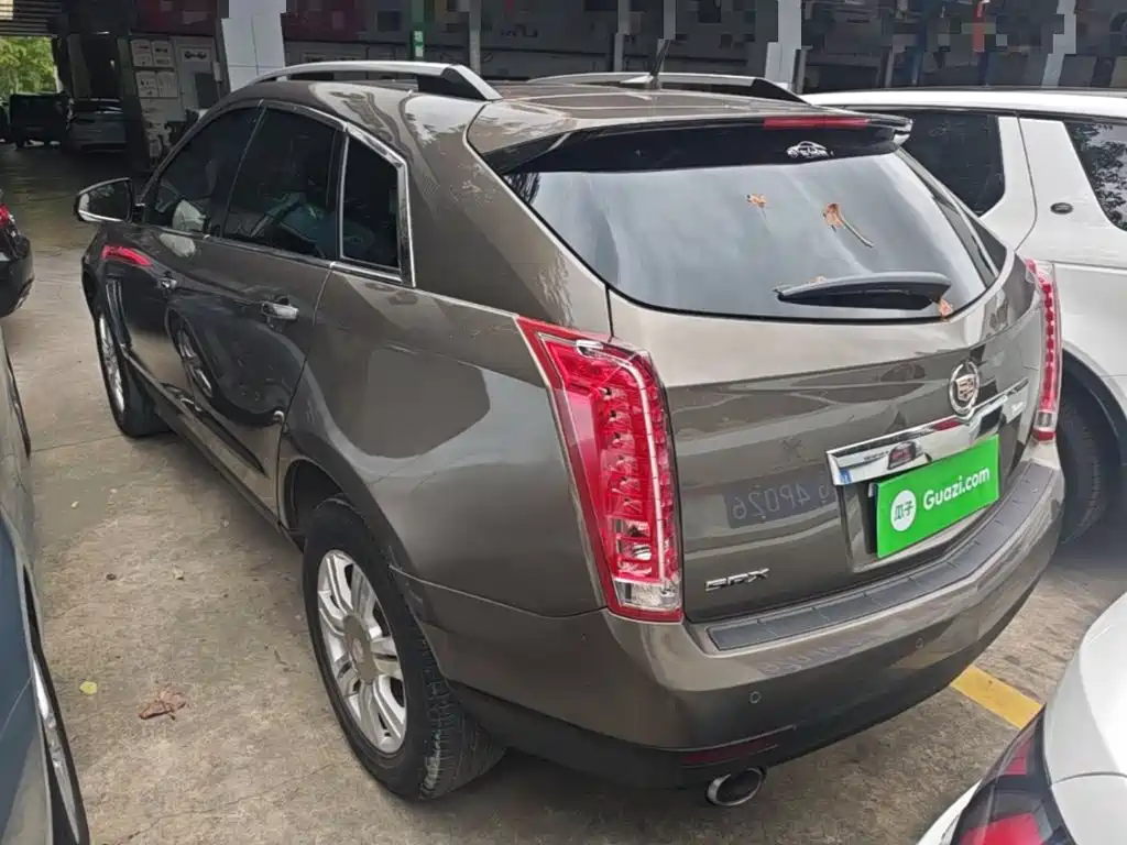 Cadillac SRX — миниатюра 5