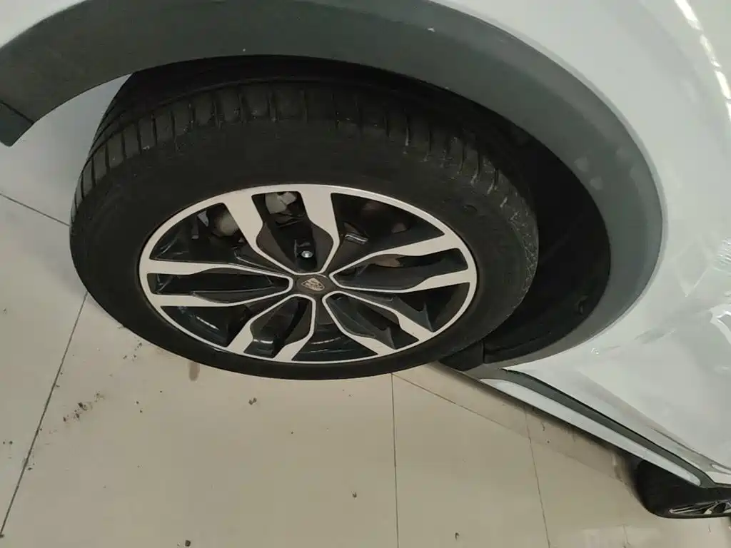 Roewe RX5 — миниатюра 23