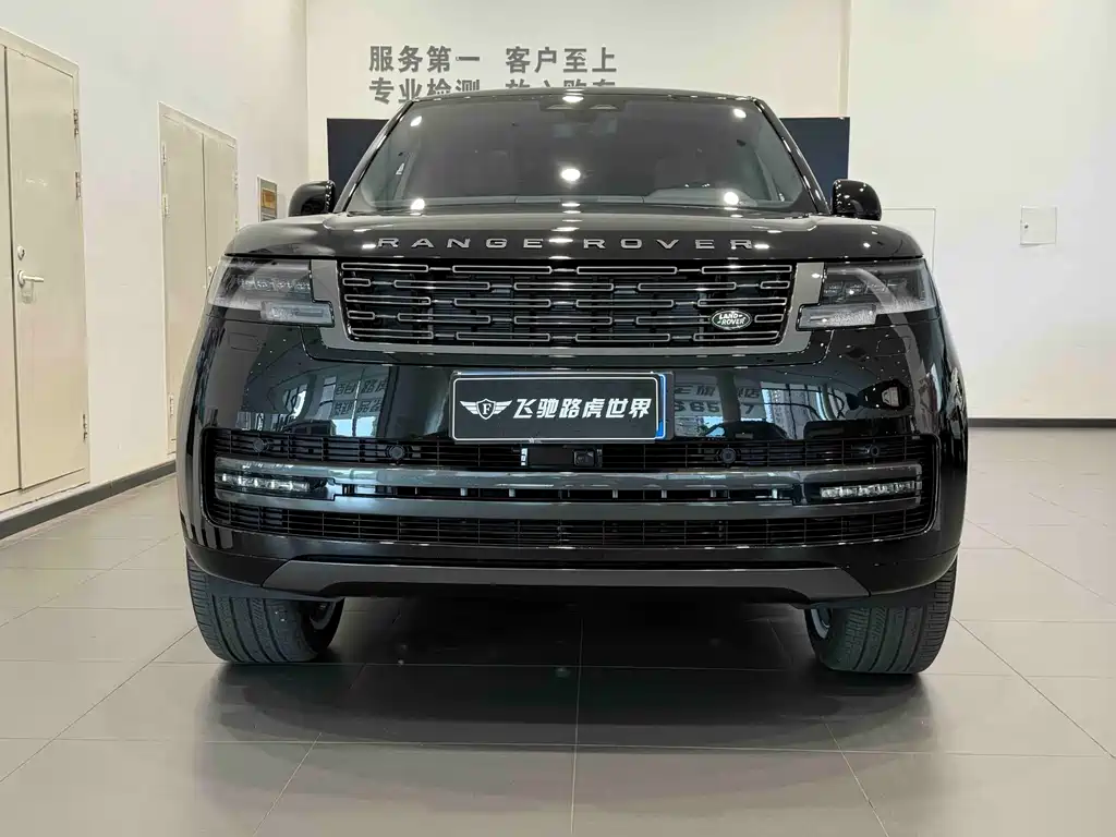 Land Rover Range Rover 2025 3.0 L6 400PS Long Wheelbase