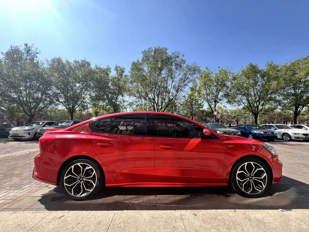 Ford Focus — миниатюра 7