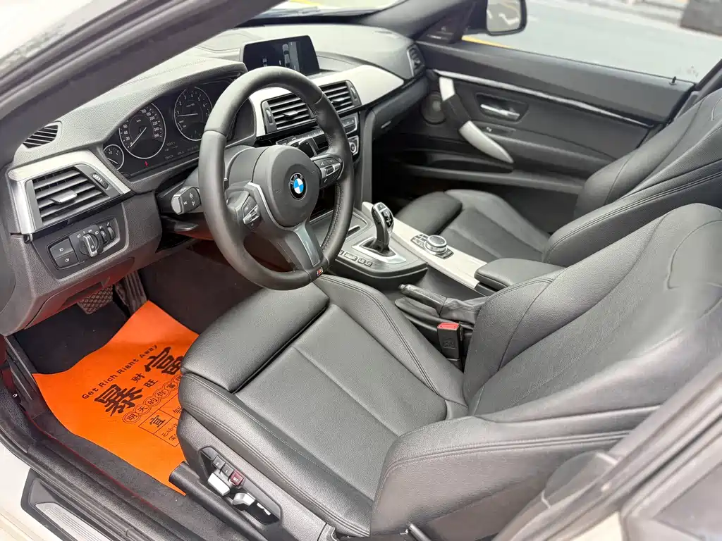 BMW 3 Series GT 3 GT 2018 320i M Sport