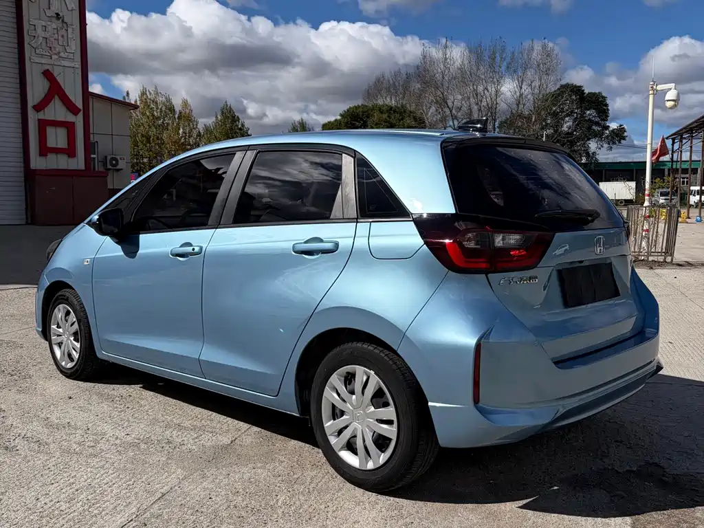 Honda Fit — миниатюра 9