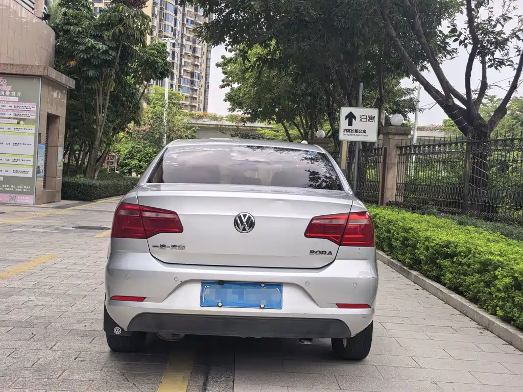 Volkswagen Bora — миниатюра 5